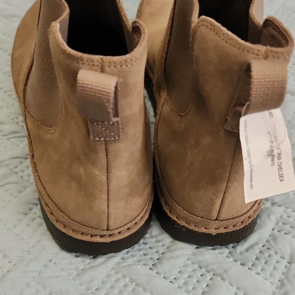 Chaco Men's Suede Paonia Chelsea Boots - Light Brown
